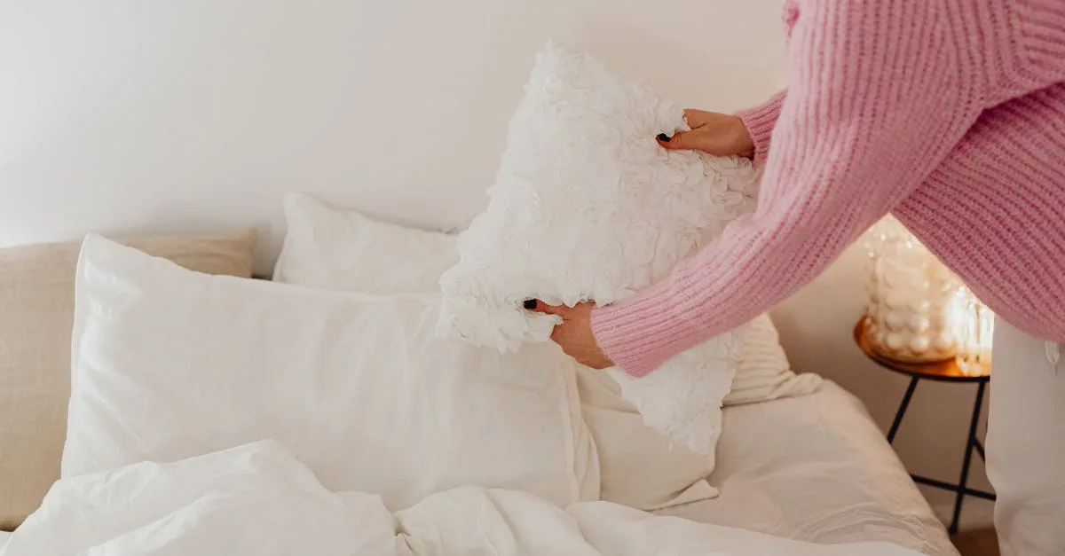 découvrez notre sélection de literie confortable et élégante pour un sommeil réparateur. draps, couettes et oreillers de qualité pour votre chambre.